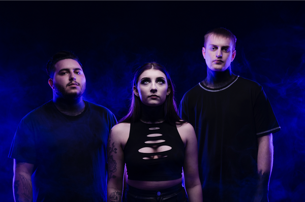 Spinefarm Signs Deadlands, Band Shares "Villain"